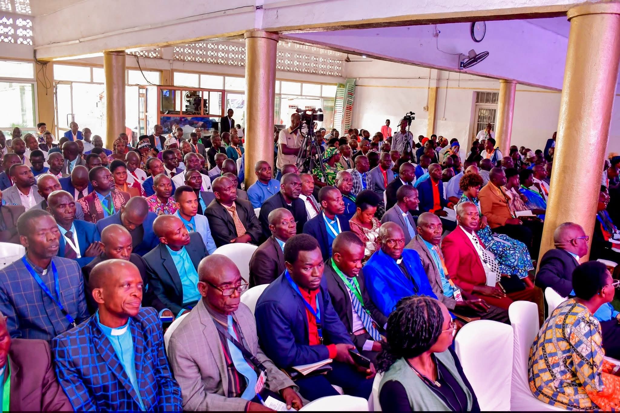 Leadership Training with Rev. Dr  Master Oboletswe Matlhaope, AEA Seretary General 